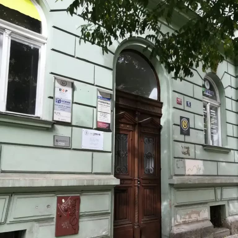 Fotografie učebny doučování Hradec Králové — Doučse.cz